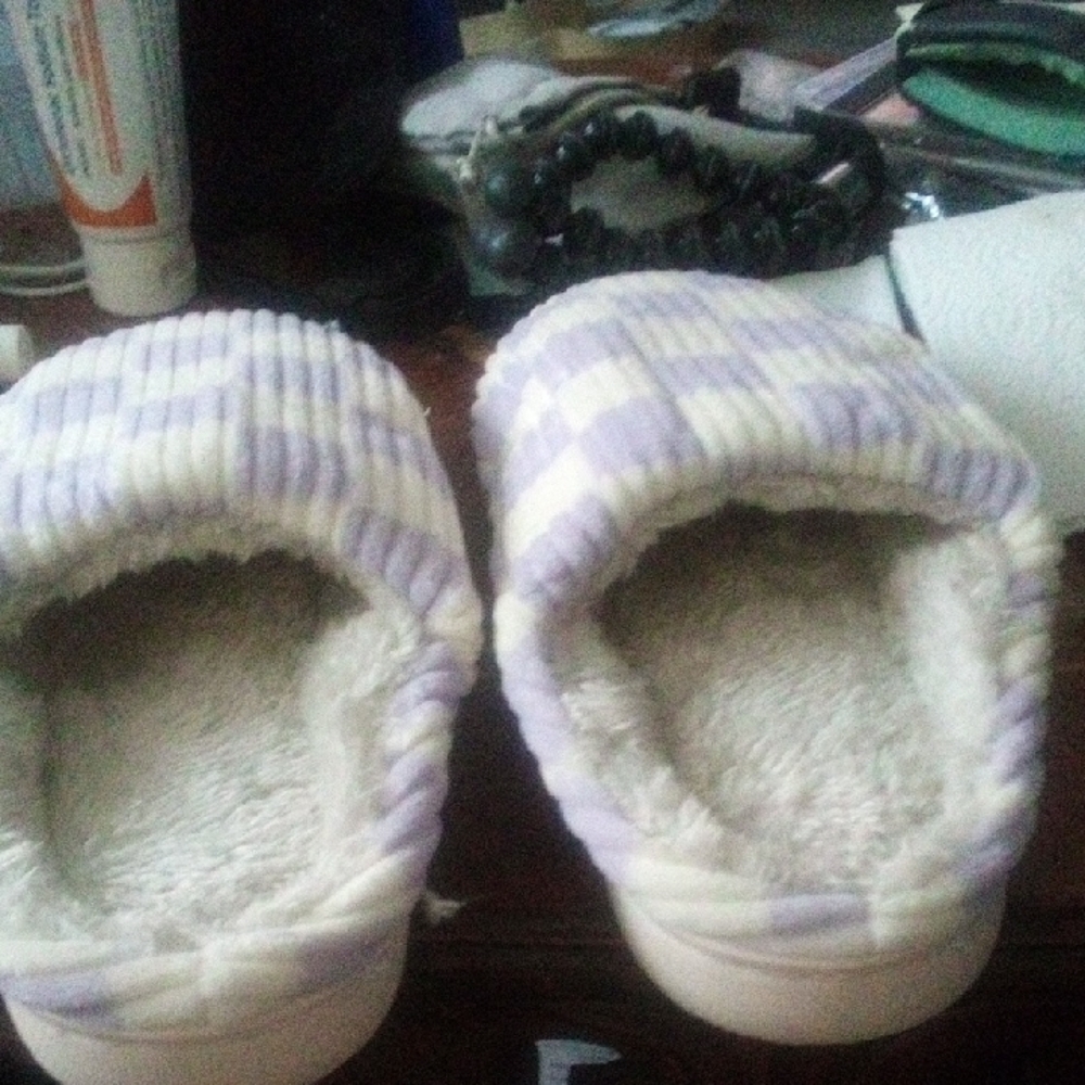 Cozy Kids' Checkered Slippers